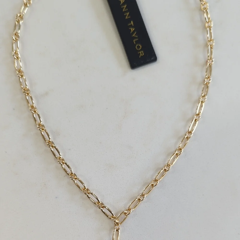 Ann Taylor Gold Link Lariat Necklace with Ring Drop - Picture 7 of 8